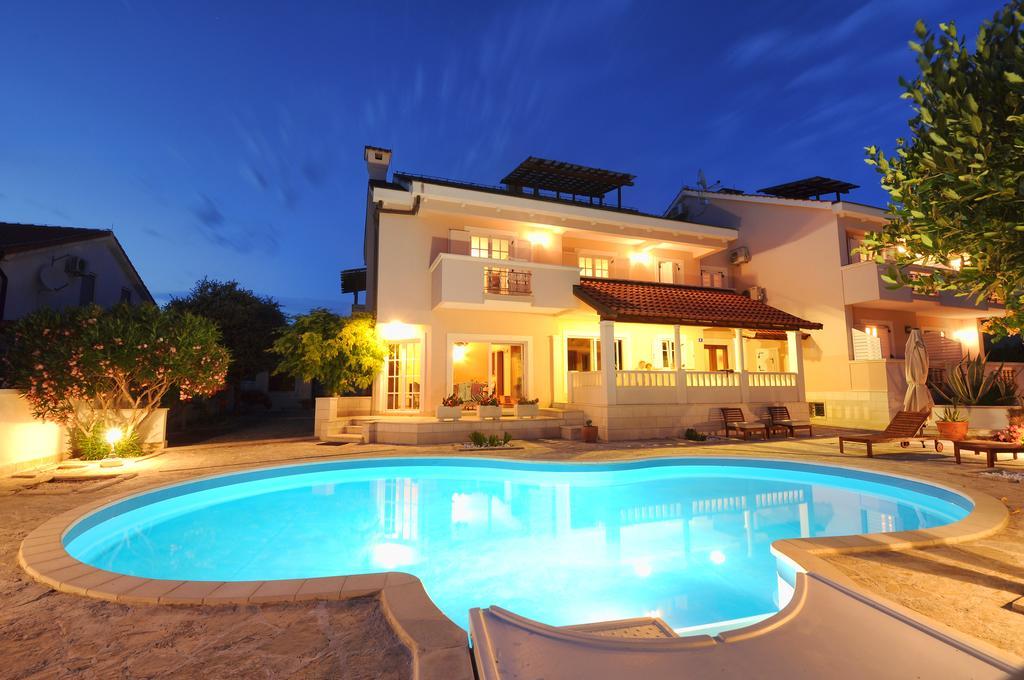Apartments Villa Marnii Kozino Exterior photo