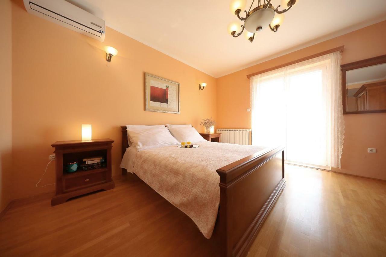 Apartments Villa Marnii Kozino Exterior photo