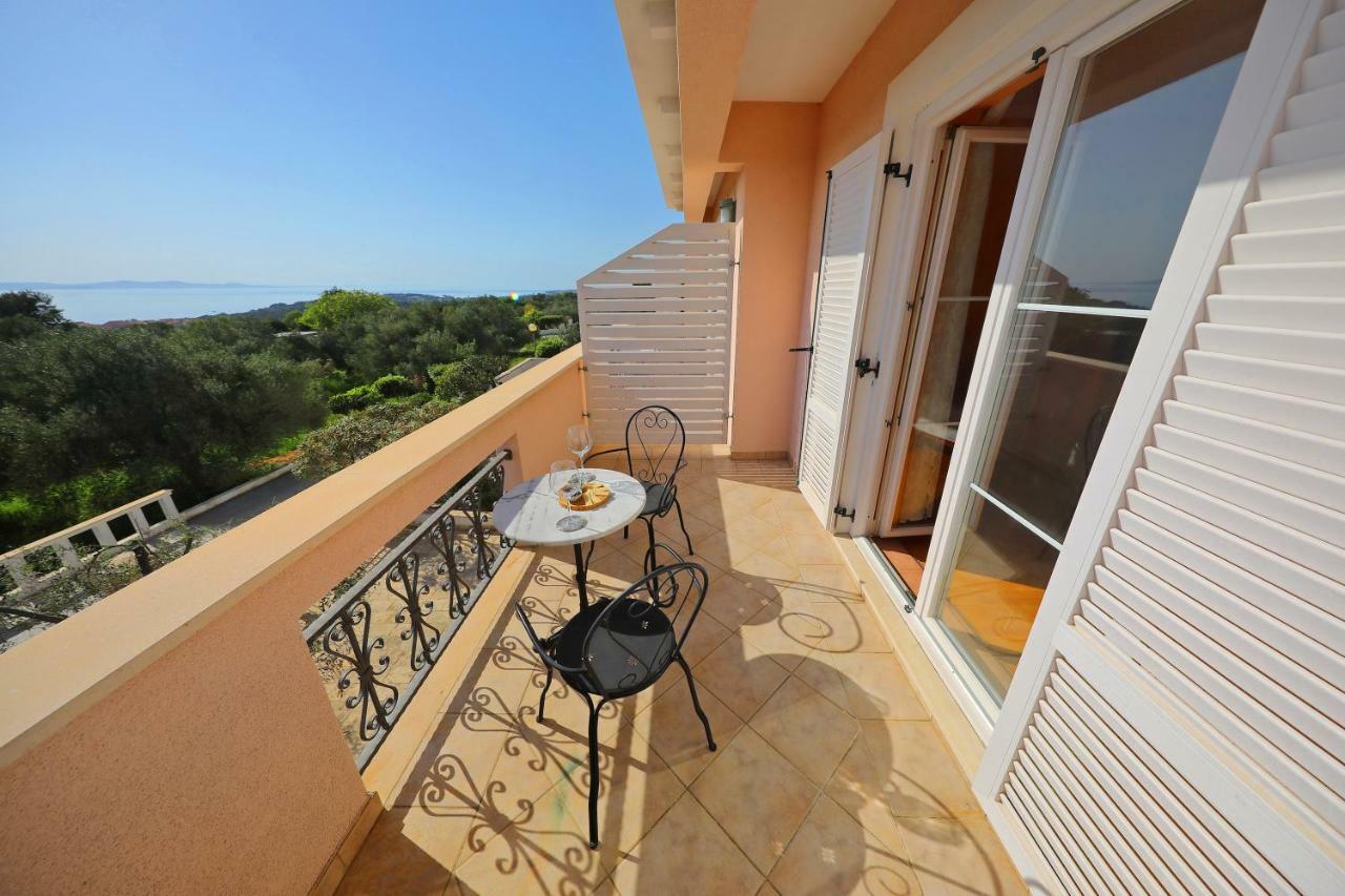 Apartments Villa Marnii Kozino Exterior photo
