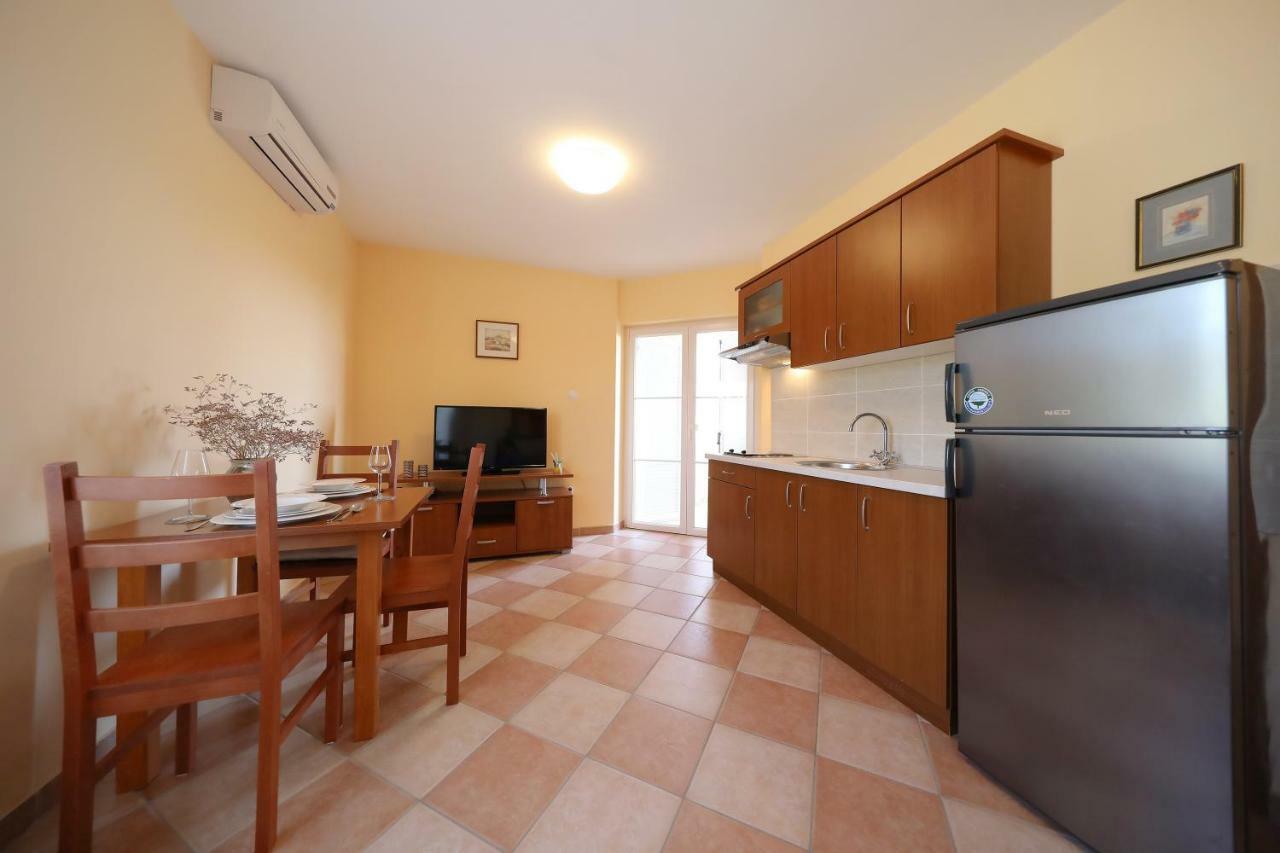 Apartments Villa Marnii Kozino Exterior photo